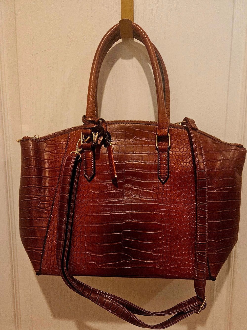 JustFab Croc-Embossed Chestnut Brown Tote with Removable Strap